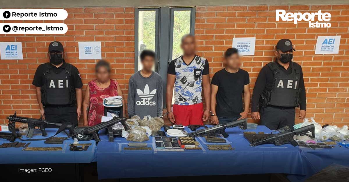 etienen-a-personas-con-arsenal-de-armas-de-fuego-en-san-juan-cotzocon-oaxaca